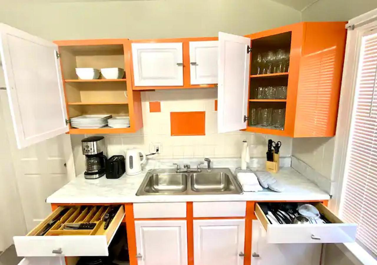 La Naranja Retreat - Cozy Duplex Near Downtown With Parking, 300 Mb Wifi & Self Check In Vila Cleveland Exterior foto