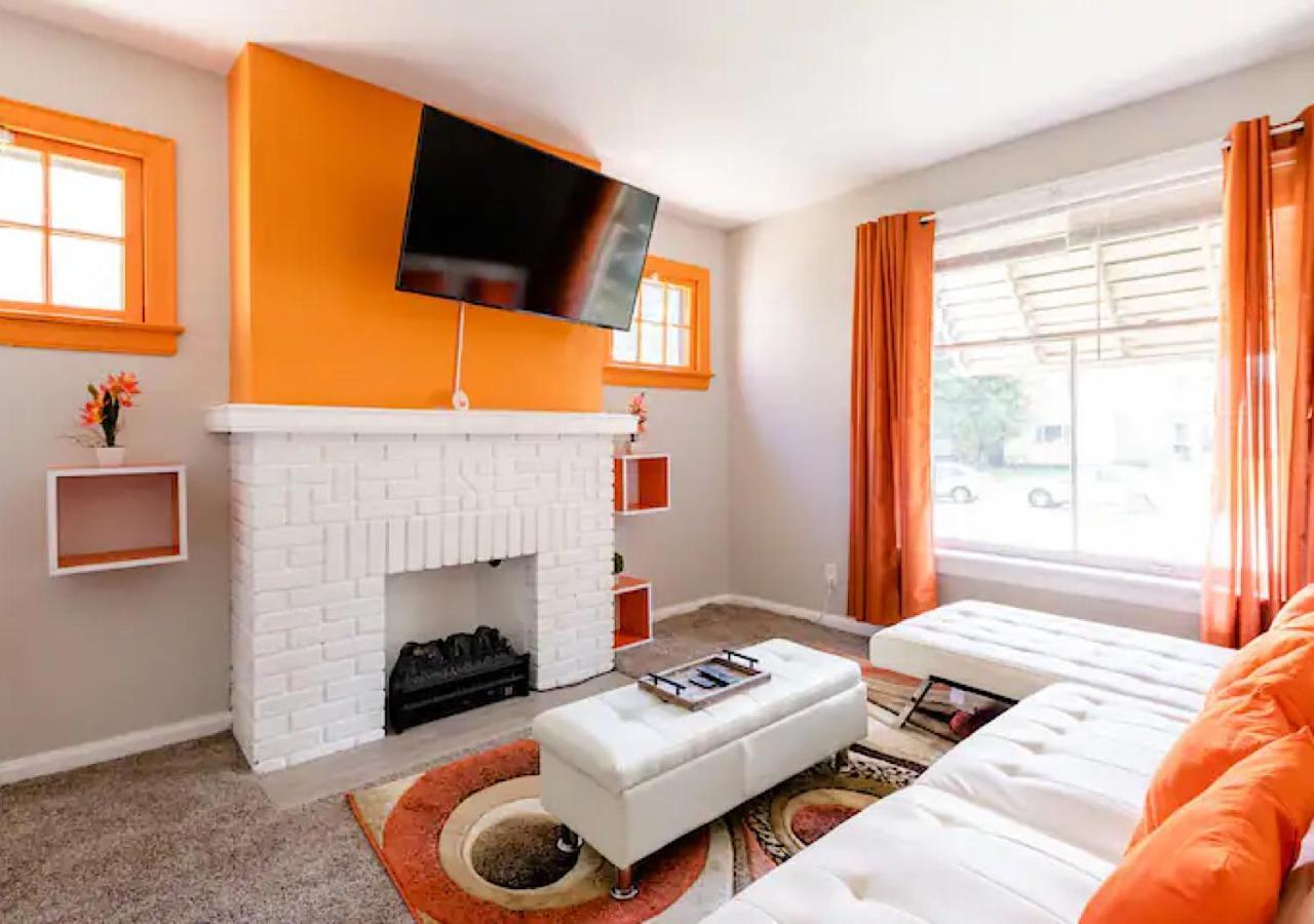 La Naranja Retreat - Cozy Duplex Near Downtown With Parking, 300 Mb Wifi & Self Check In Vila Cleveland Exterior foto