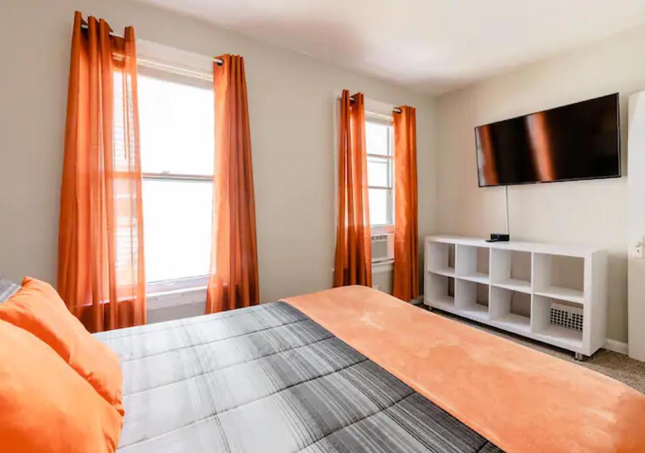 La Naranja Retreat - Cozy Duplex Near Downtown With Parking, 300 Mb Wifi & Self Check In Vila Cleveland Exterior foto