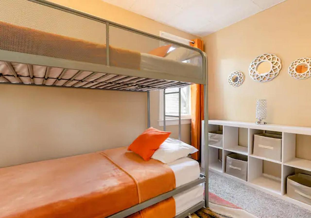La Naranja Retreat - Cozy Duplex Near Downtown With Parking, 300 Mb Wifi & Self Check In Vila Cleveland Exterior foto