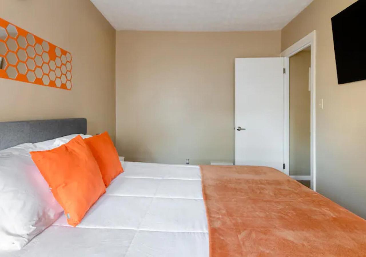 La Naranja Retreat - Cozy Duplex Near Downtown With Parking, 300 Mb Wifi & Self Check In Vila Cleveland Exterior foto